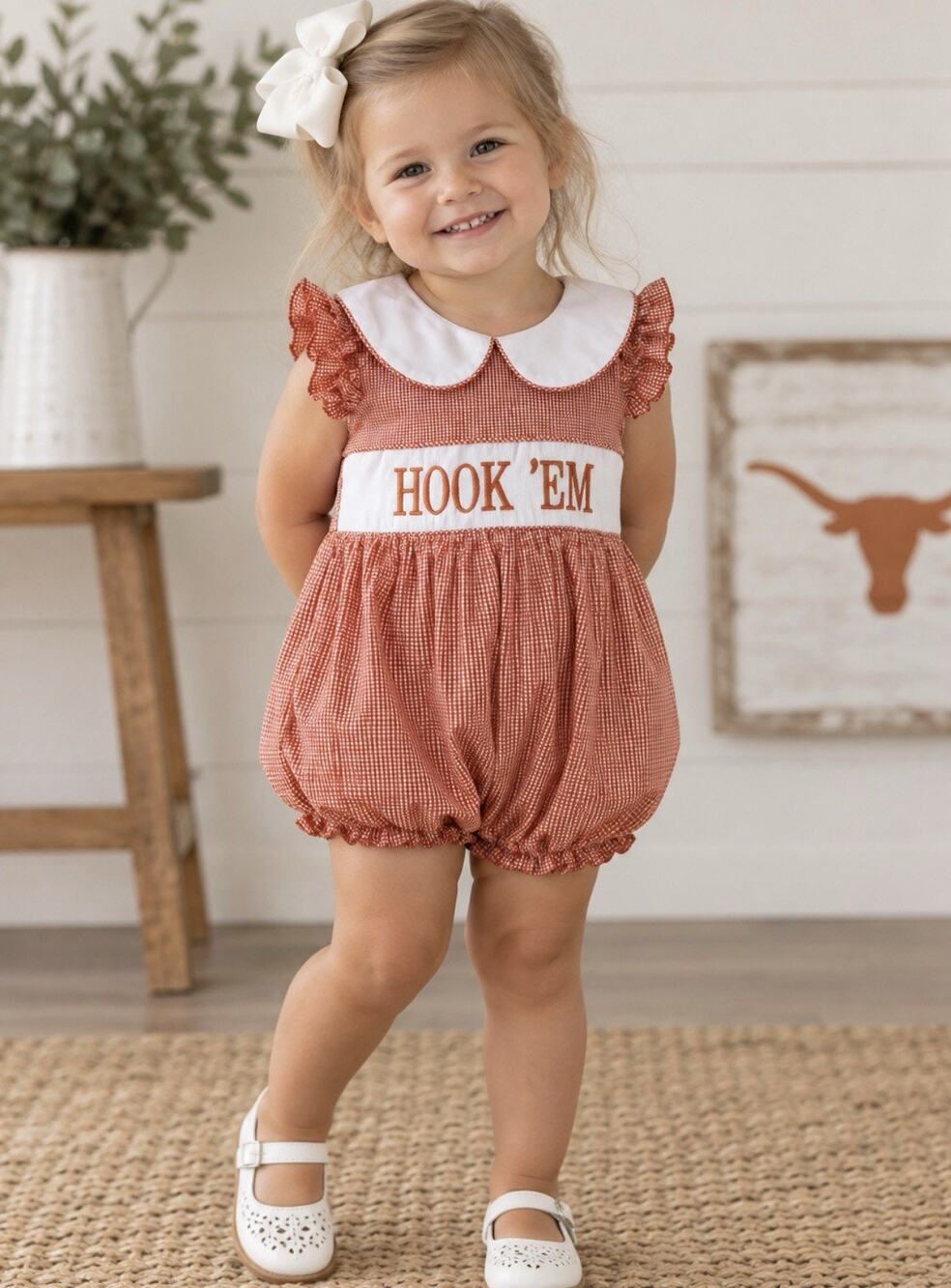 Smockingbird Hook ’Em Texas Longhorns Gingham Smocked Romper 18M